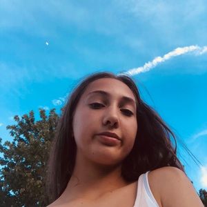 Meet your Posher, Makayla